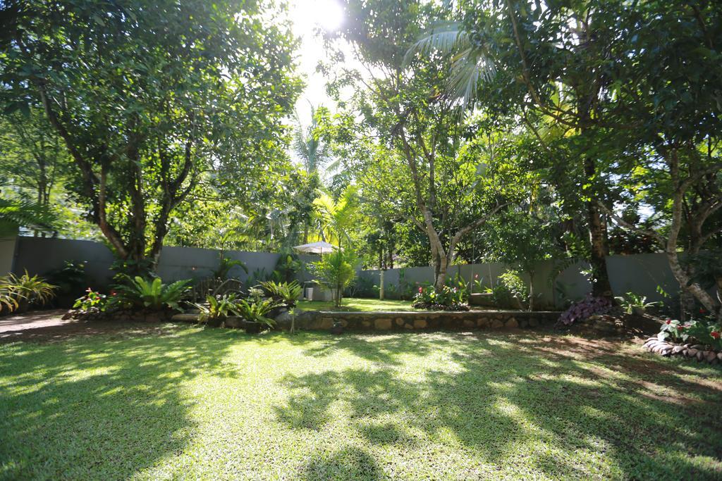 Thambara Villa Unawatuna Exteriör bild